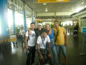 metheboysairport Italians! gotta luv 'em!